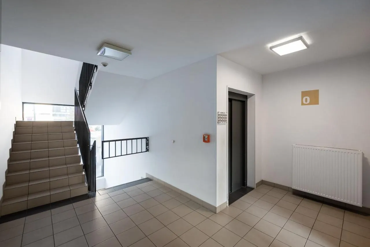 Wola Jana Kazimierza Apartment وارسو